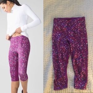 Lululemon Mangenta Jeweled Crop Leggings - Size 4